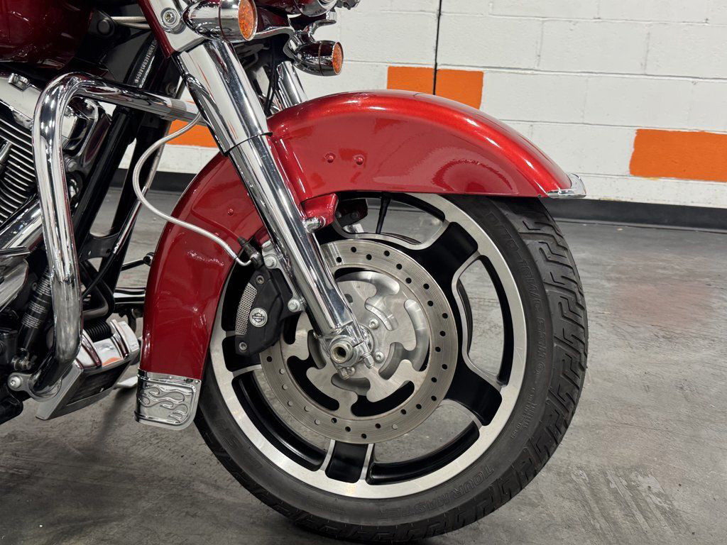 Street Glide®