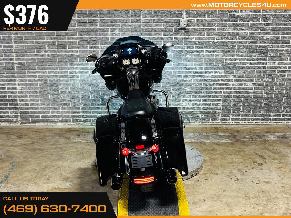 Road Glide®