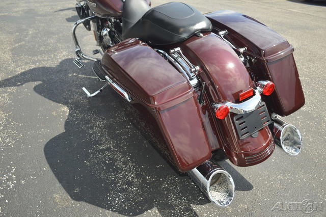Street Glide®