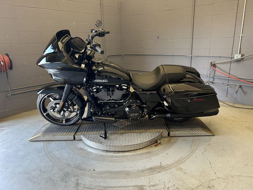 Road Glide®