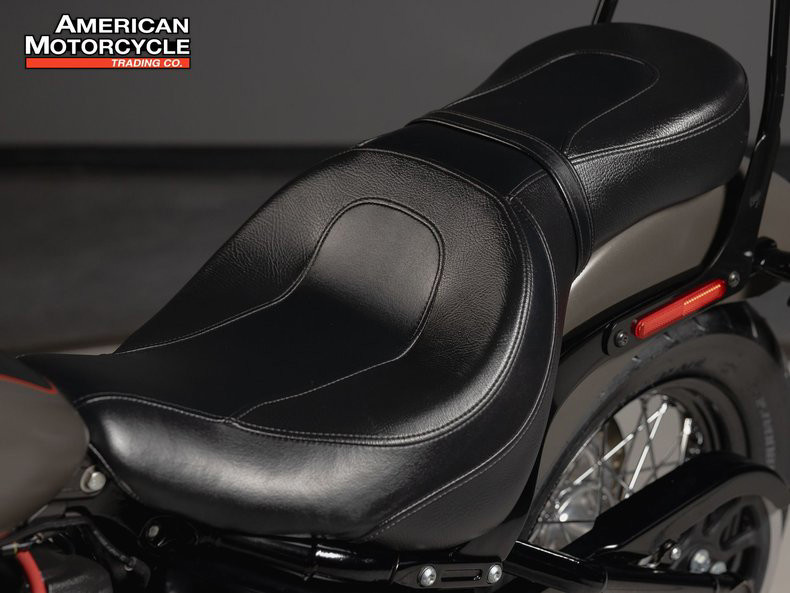 Softail® Street Bob®