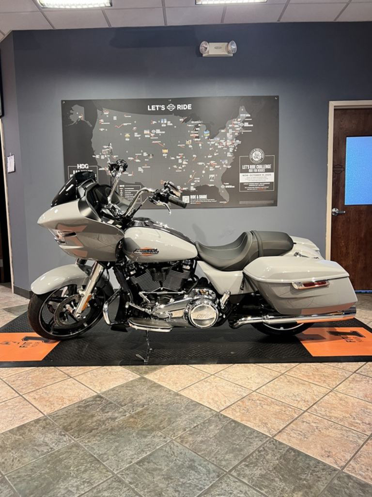 Road Glide®