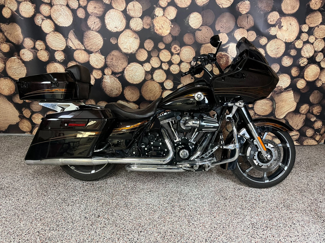 CVO® Road Glide® Custom