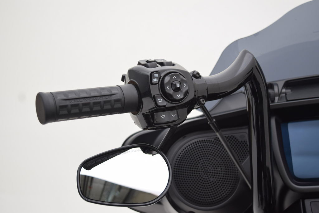 Street Glide®