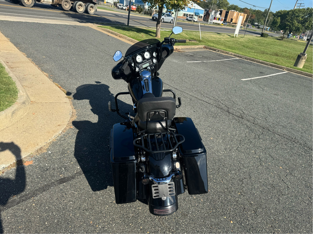 Street Glide®