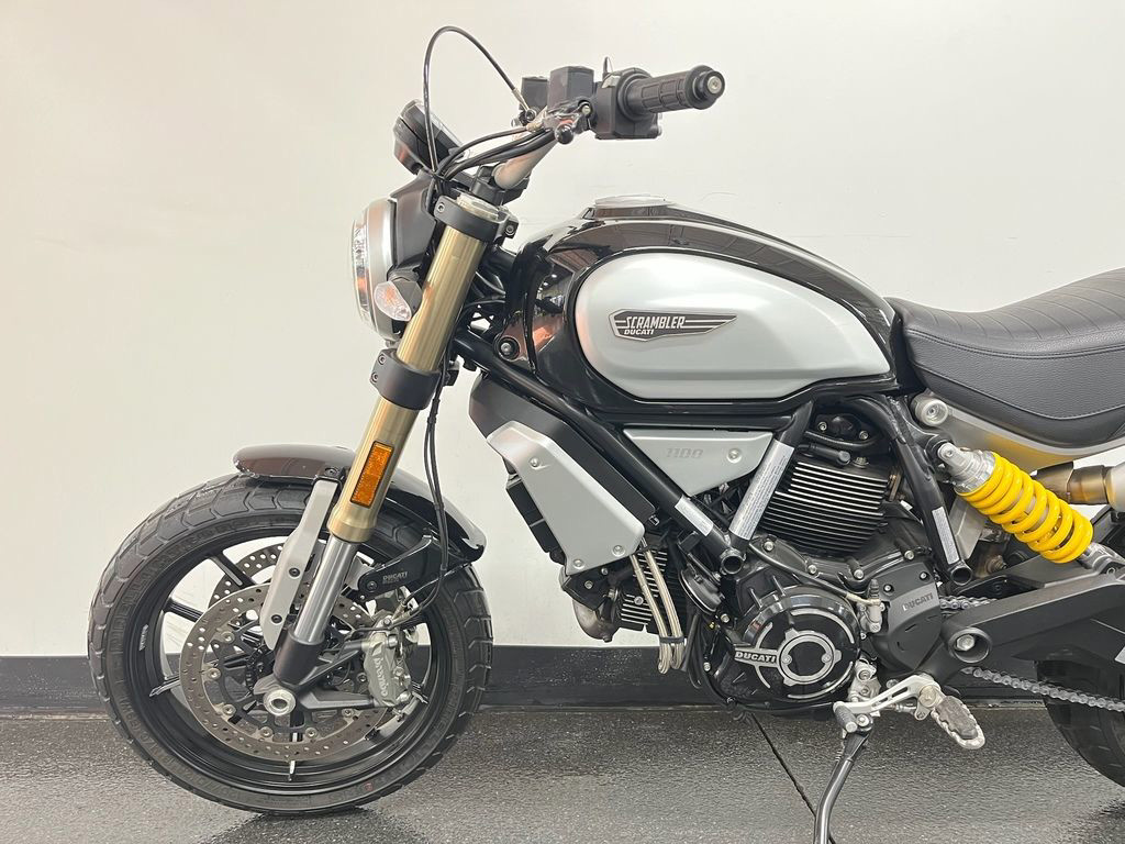 Scrambler 1100	