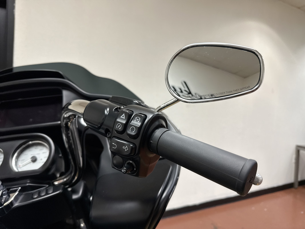 Road Glide®