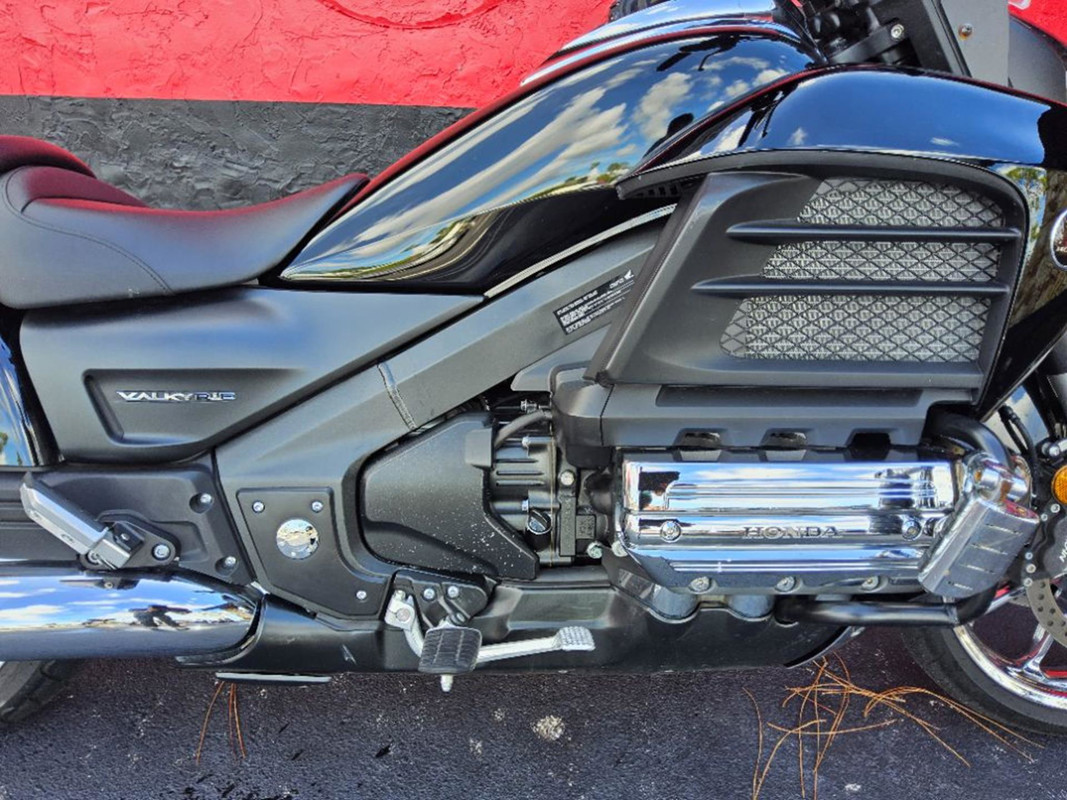 Gold Wing Valkyrie