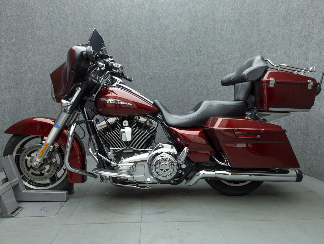 Street Glide®