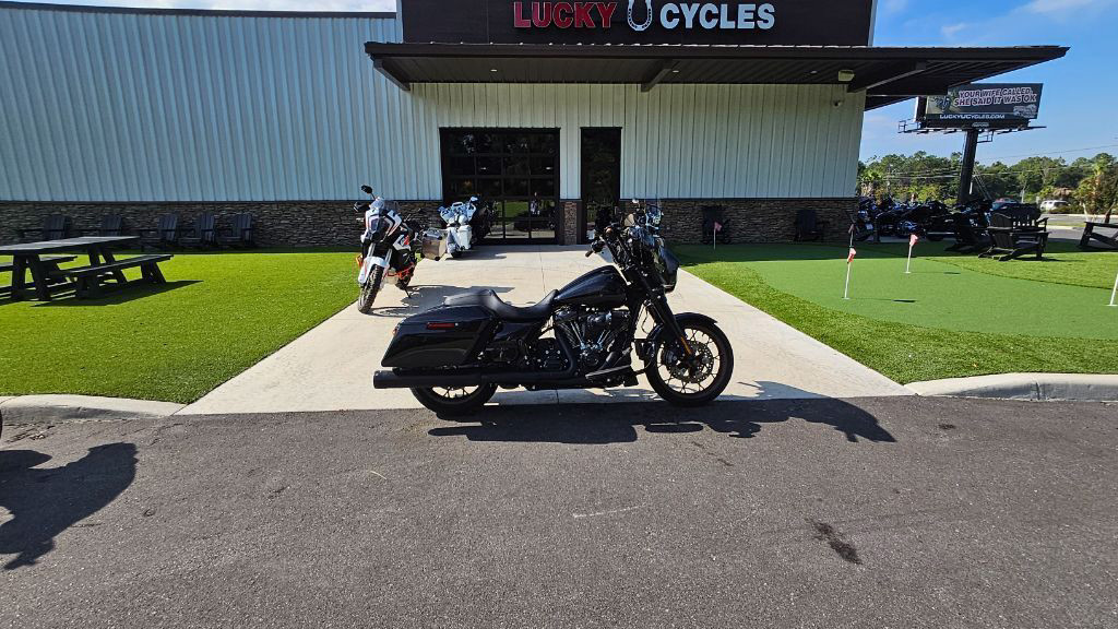 Street Glide® ST