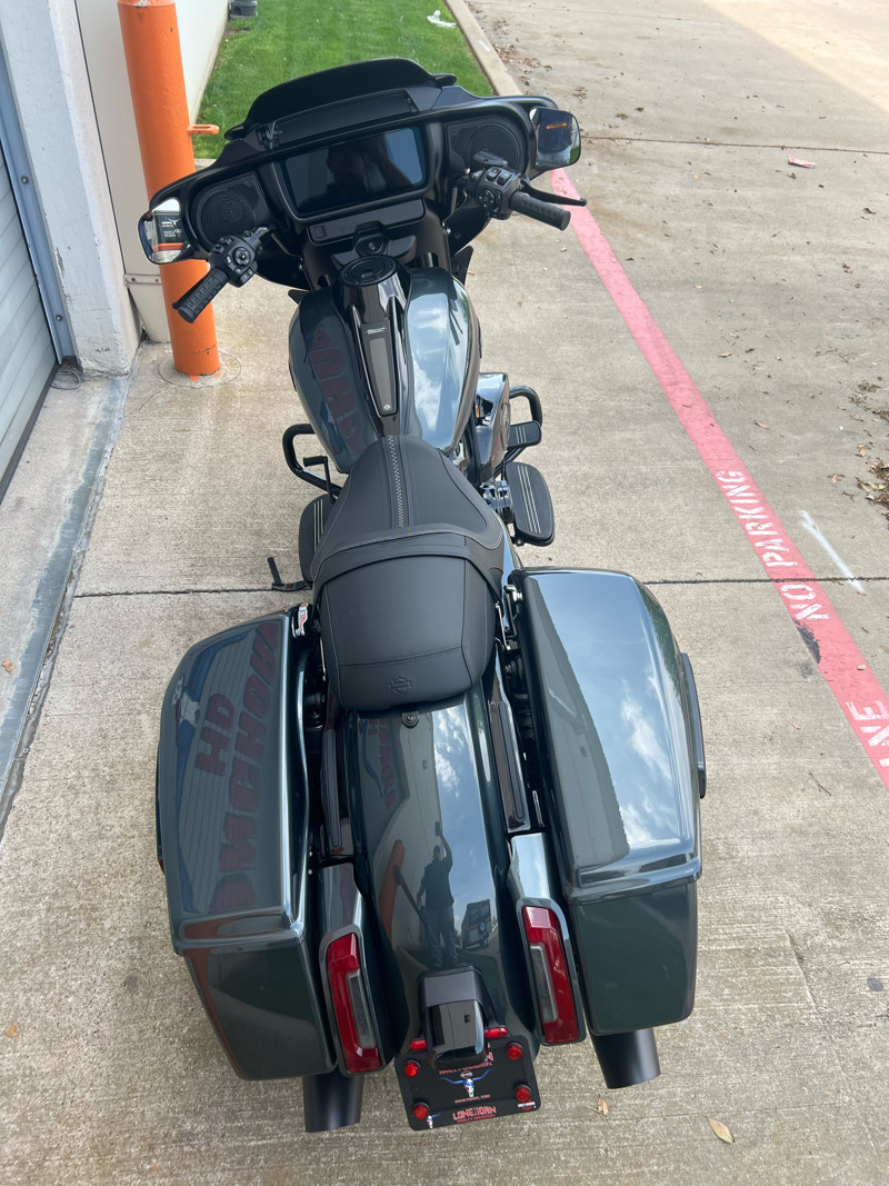 Street Glide®