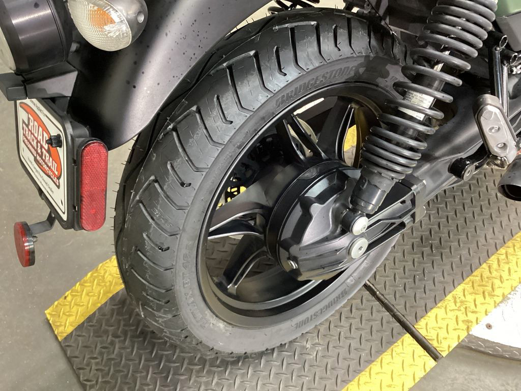 V7 Stone E5