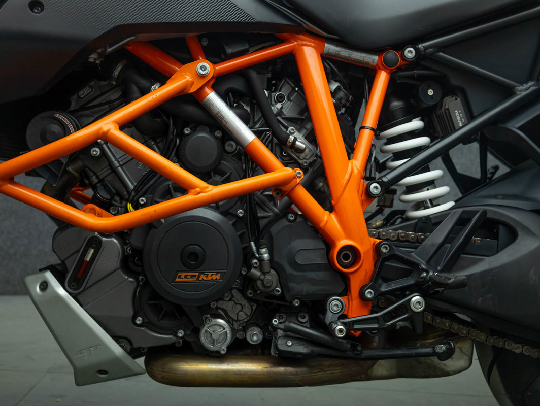 1290 Super Duke GT