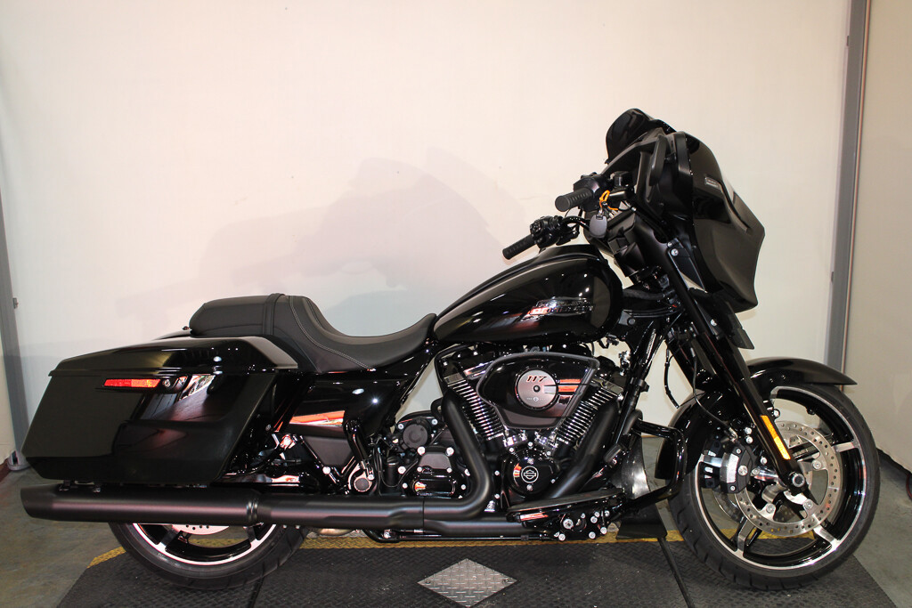 Street Glide®