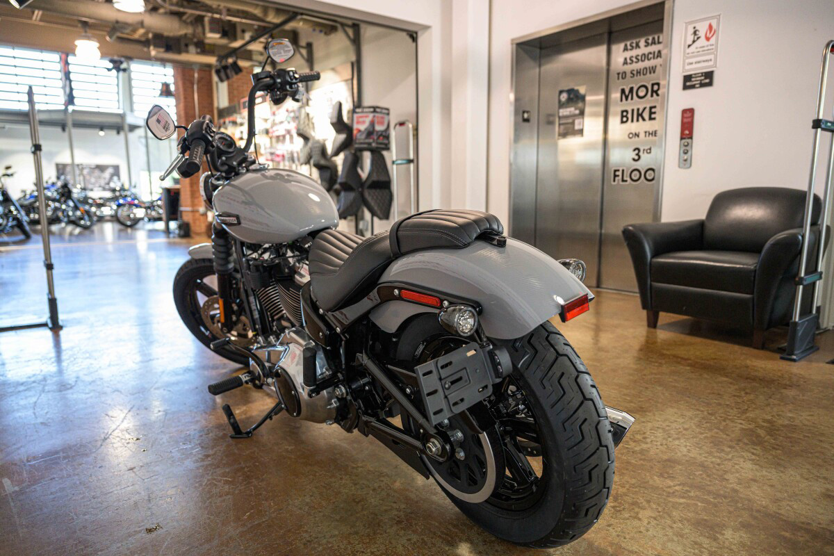 Street Bob®