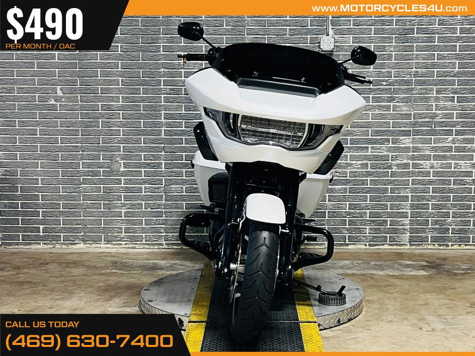 Road Glide®