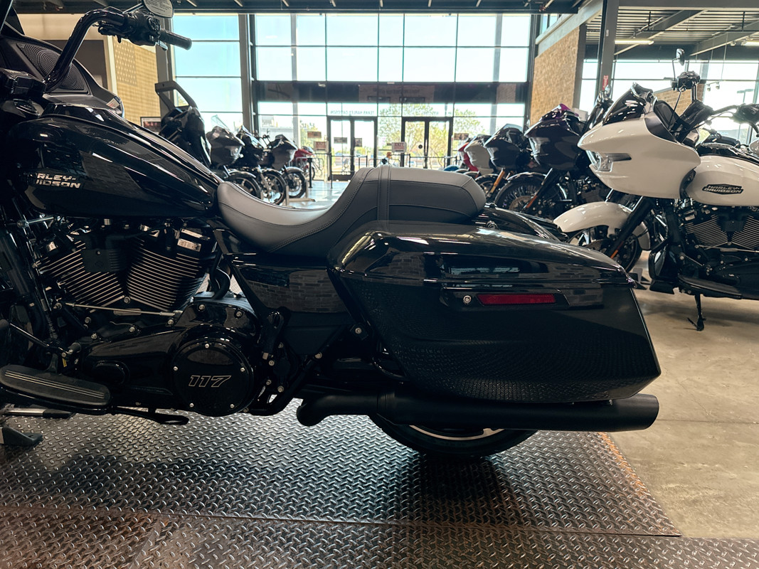 Road Glide®