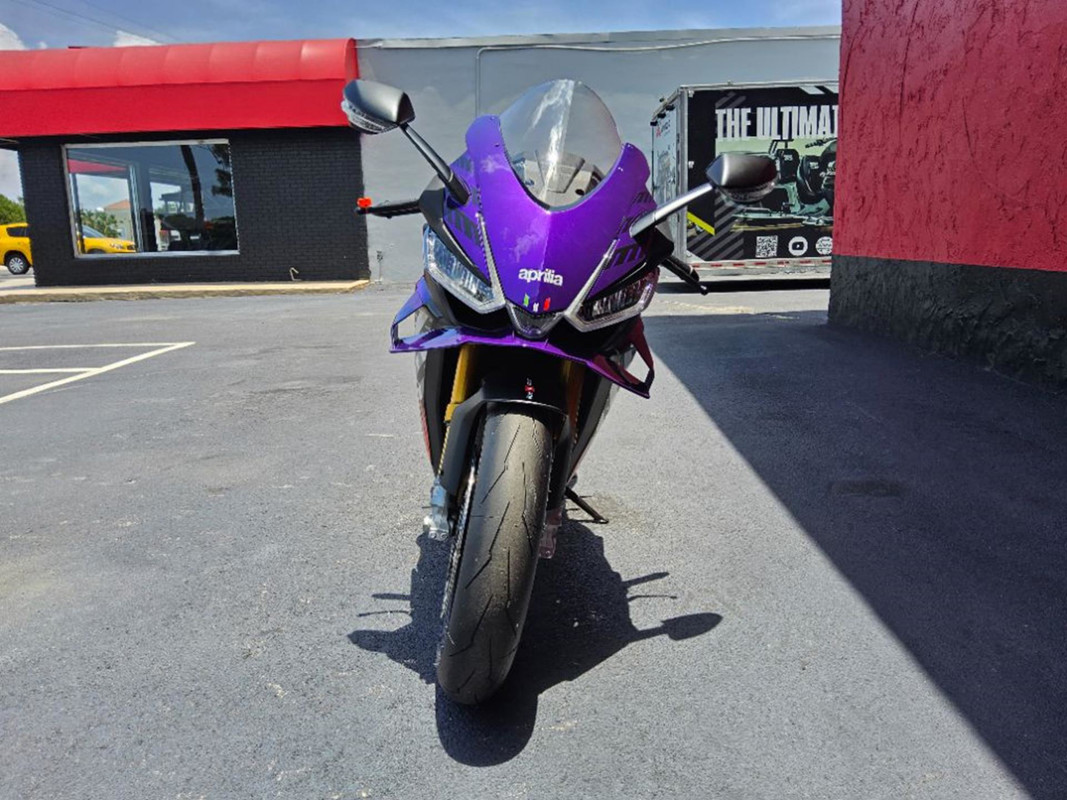 RSV4 1100