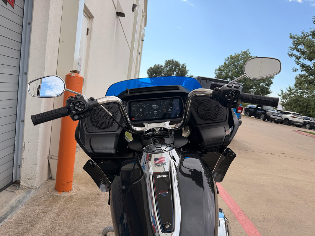 Road Glide®