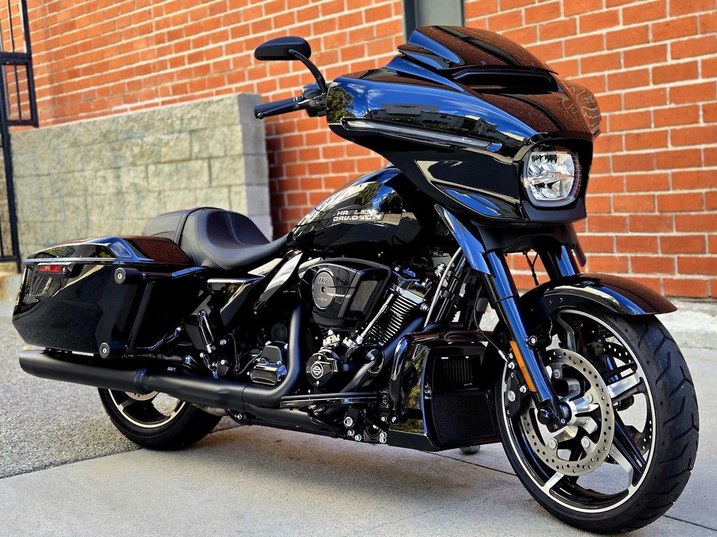 Street Glide®