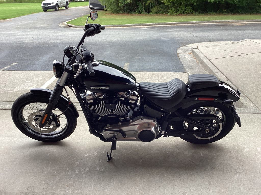 Street Bob®