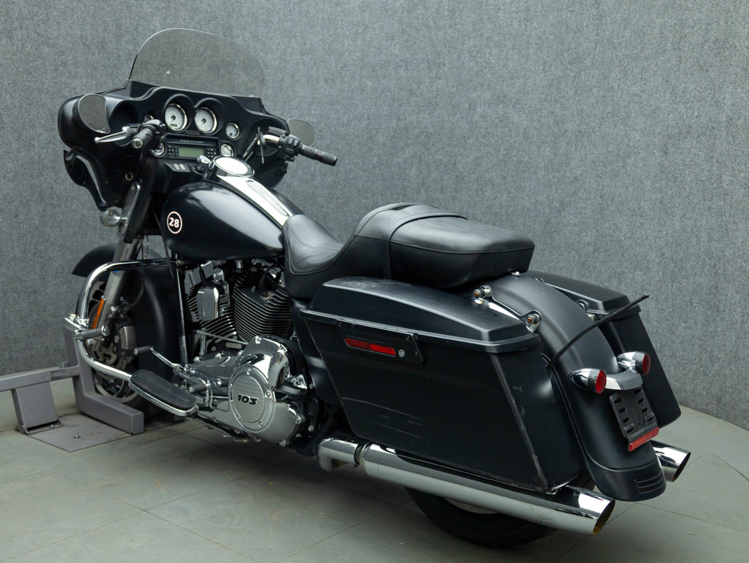Street Glide®