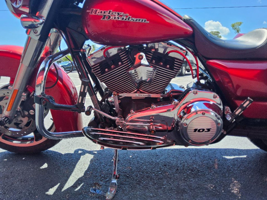 Street Glide®