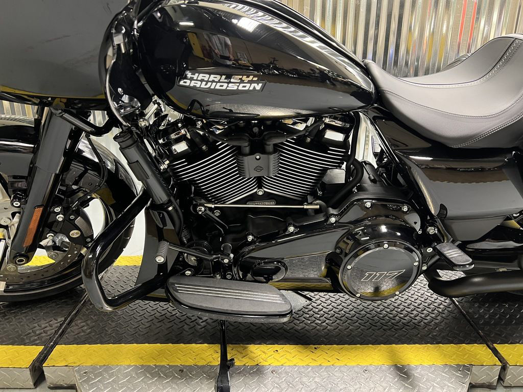Road Glide®