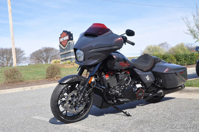 CVO® Street Glide® ST
