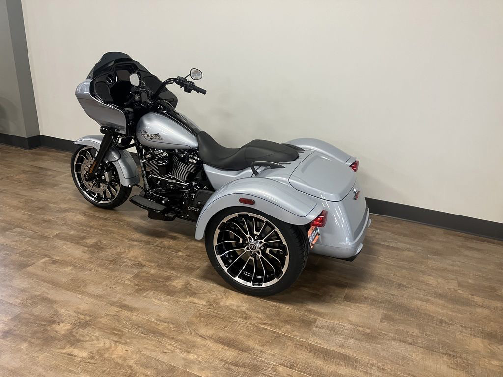 Road Glide® 3