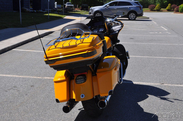 CVO® Road Glide® Limited