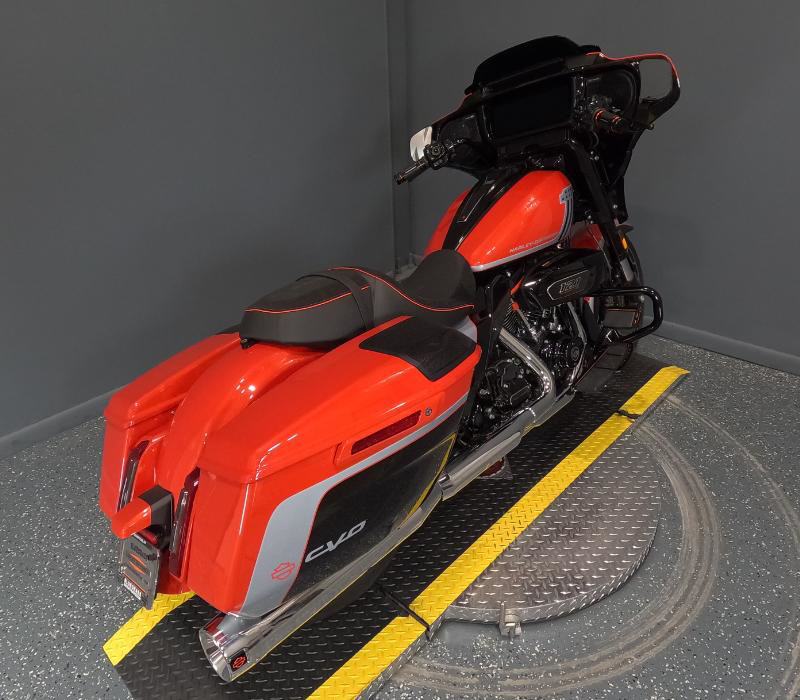 CVO® Street Glide®