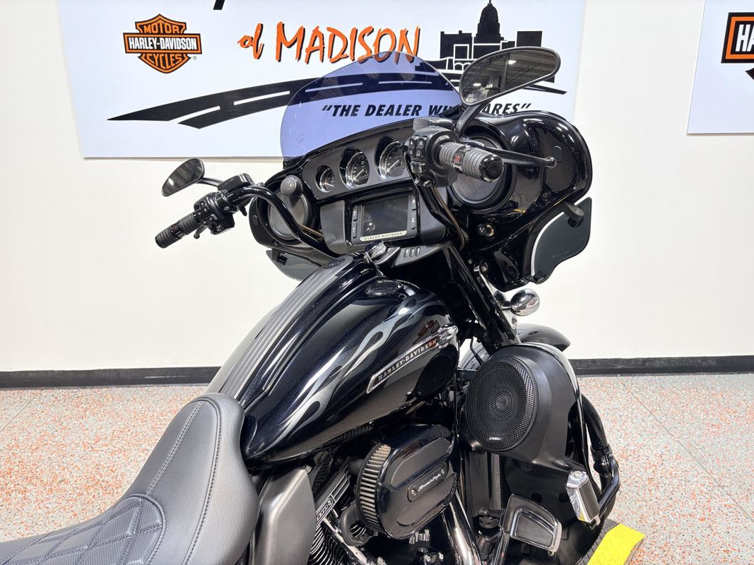 CVO® Street Glide®