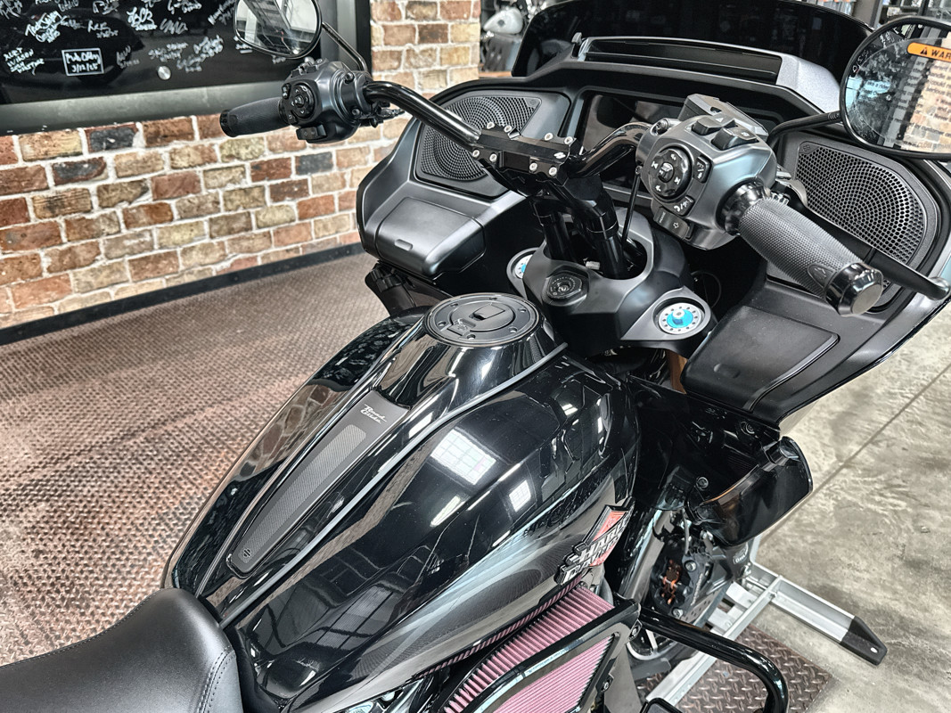 Road Glide®