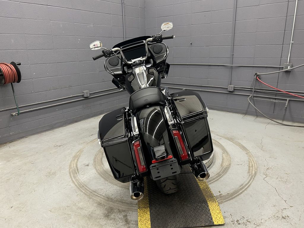 Road Glide®