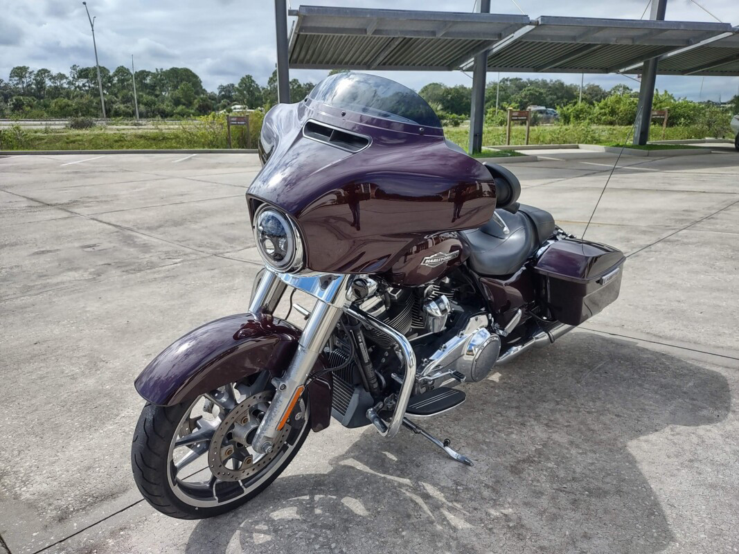 Street Glide®