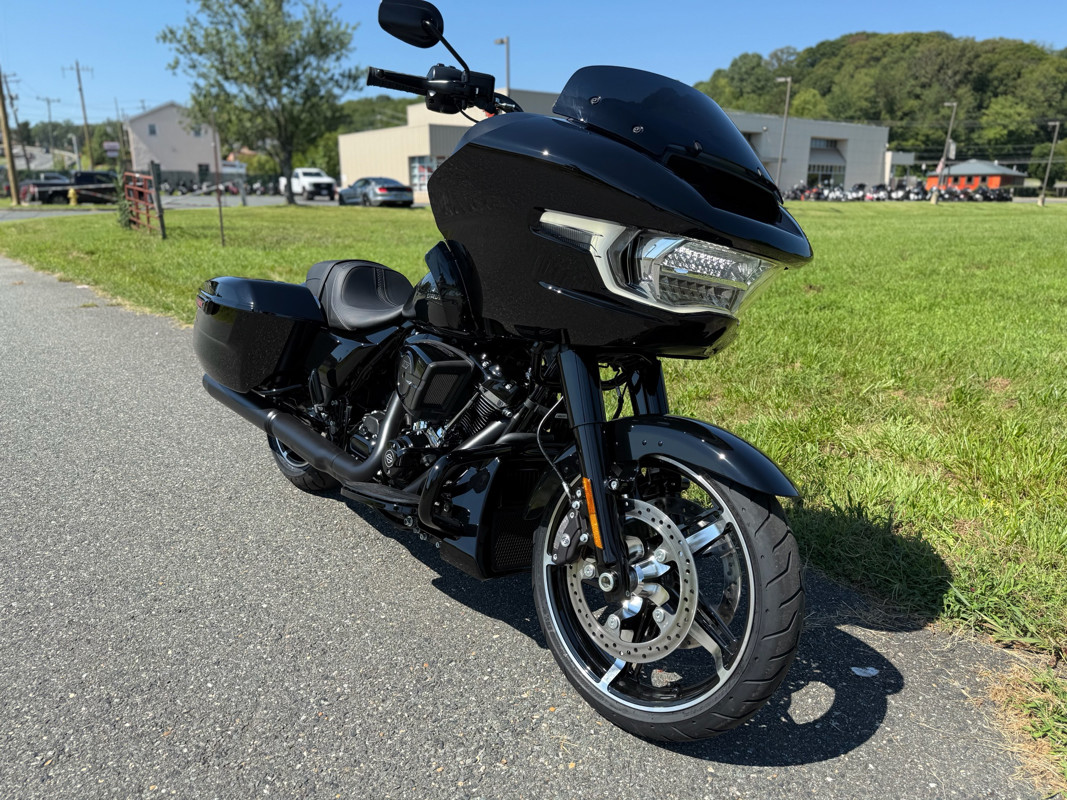 Road Glide®