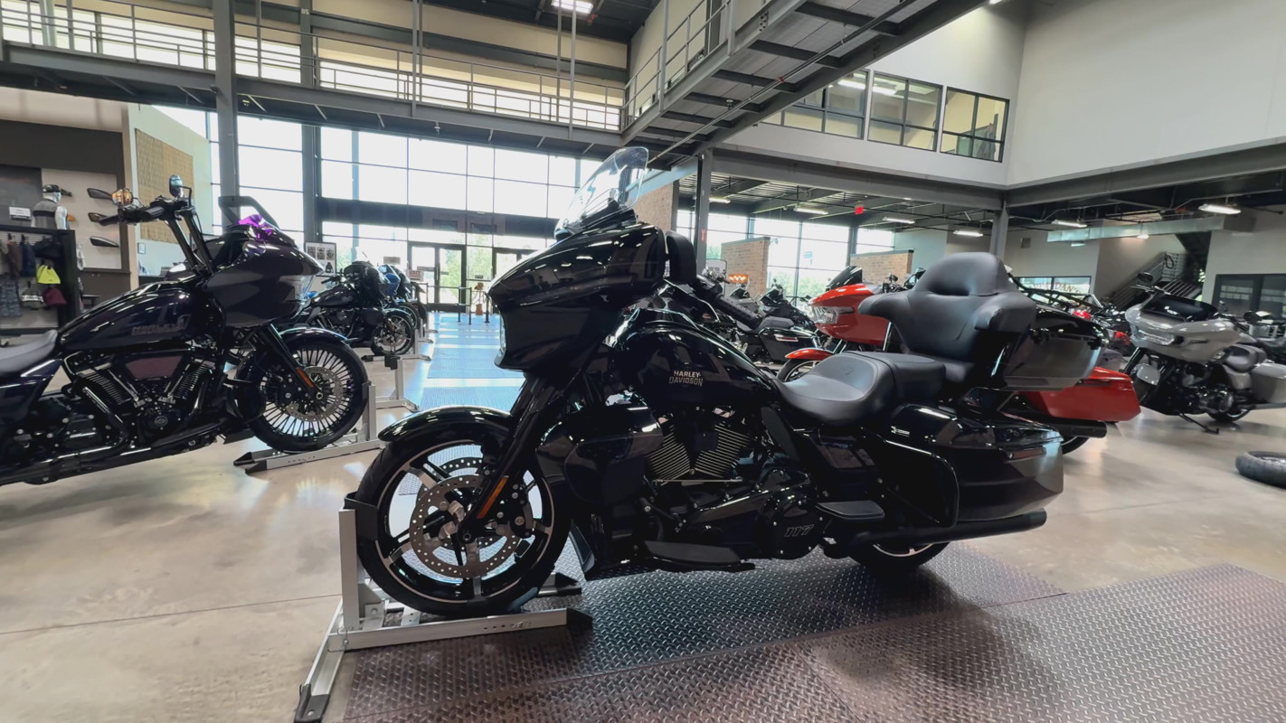 Street Glide® Ultra