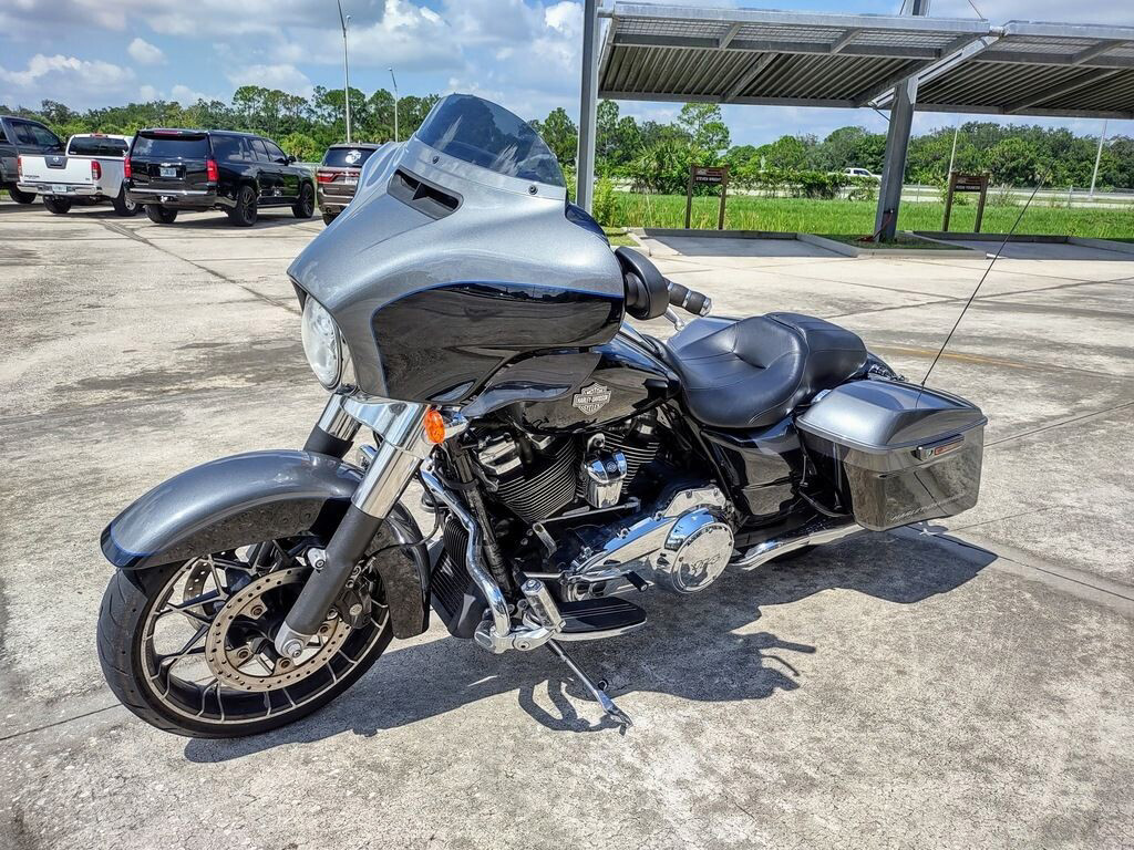 Street Glide® Special