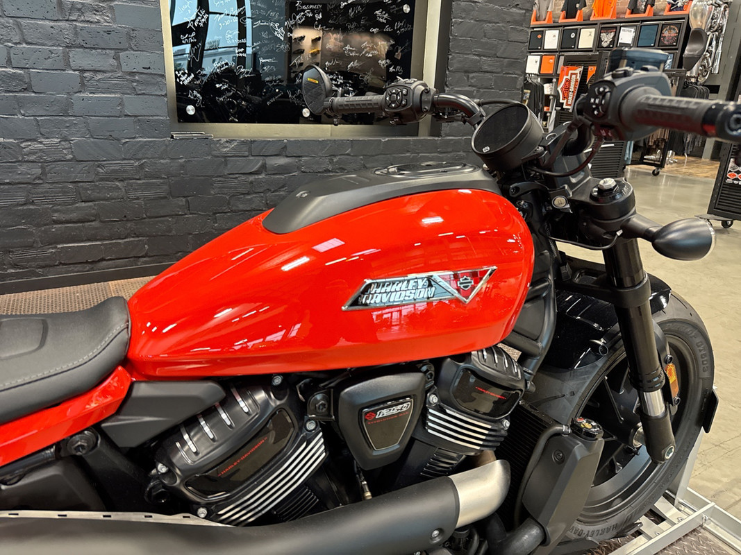 Sportster® S