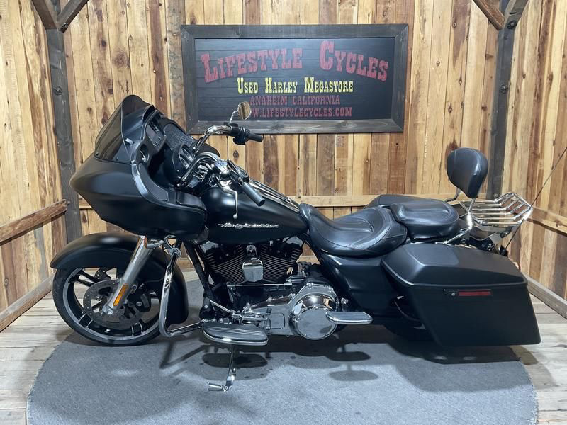 Road Glide®