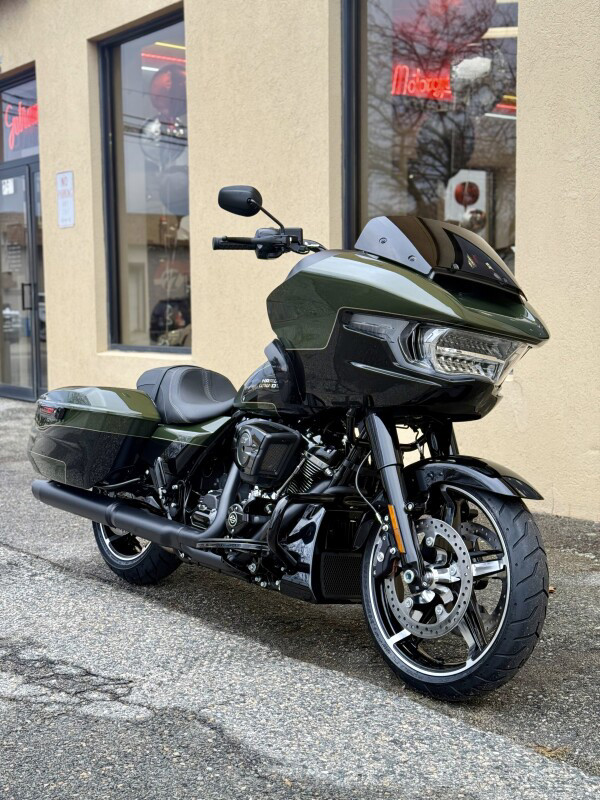 Road Glide®
