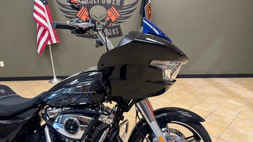 Road Glide®
