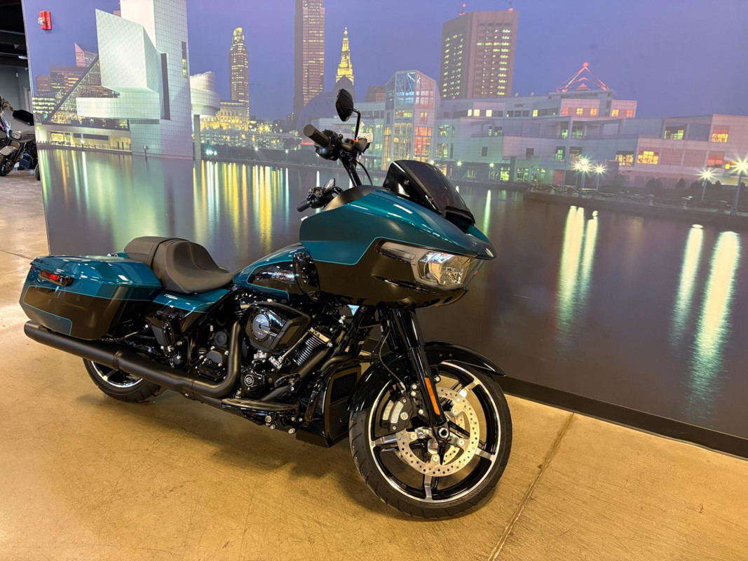 Road Glide®