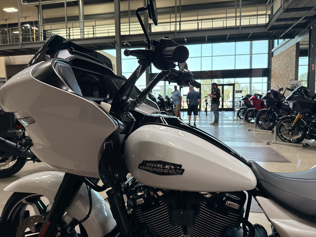 Road Glide®