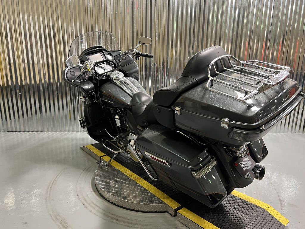 CVO® Road Glide® Ultra