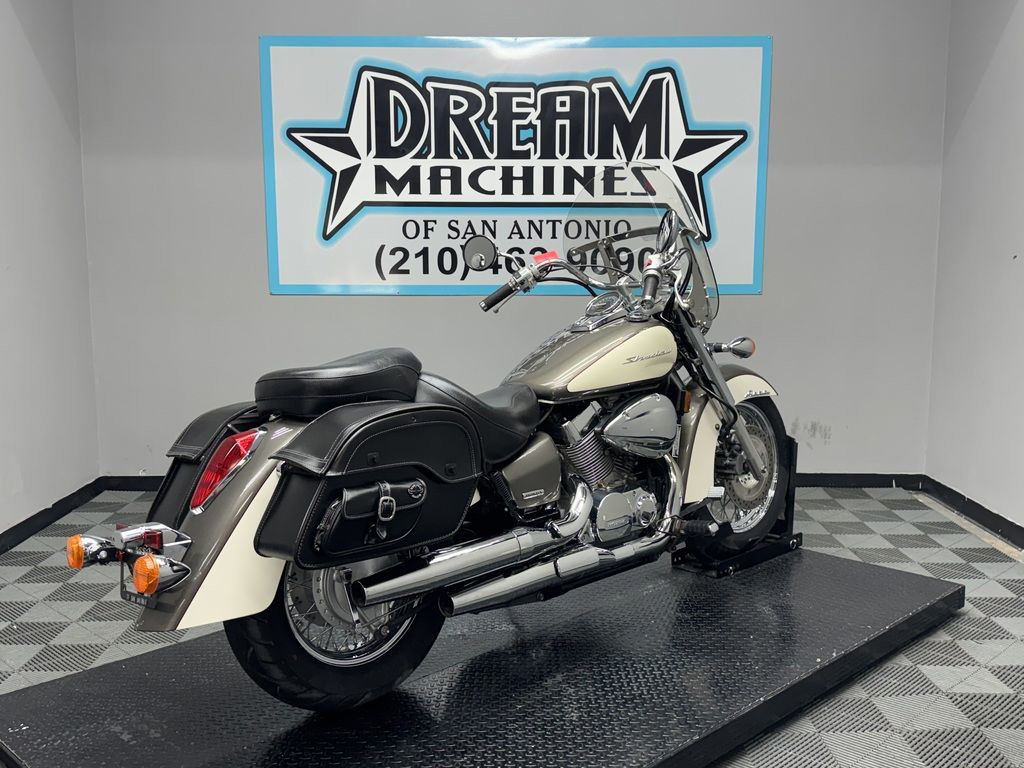 Shadow 750 Aero