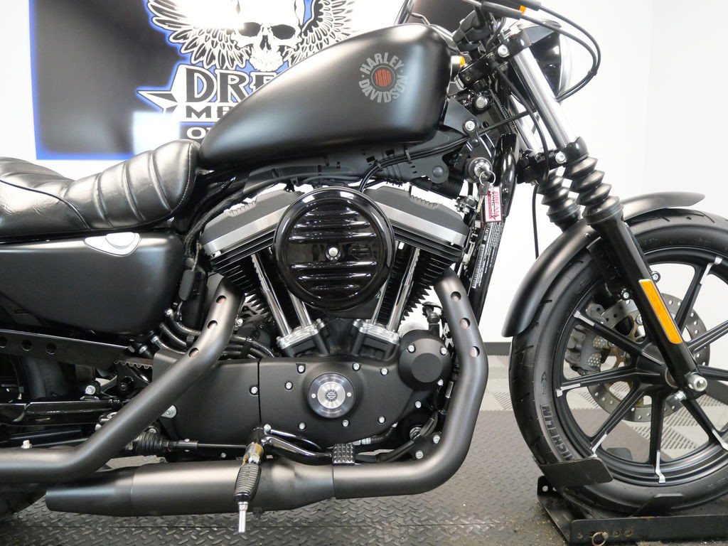Iron 883®