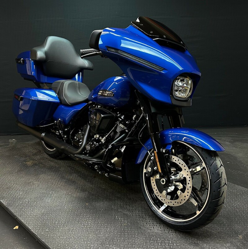 Street Glide®