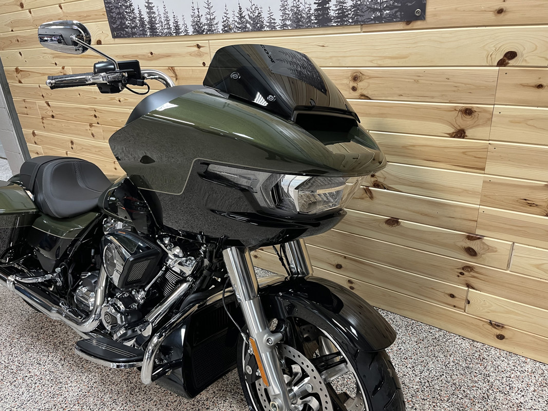 Road Glide®